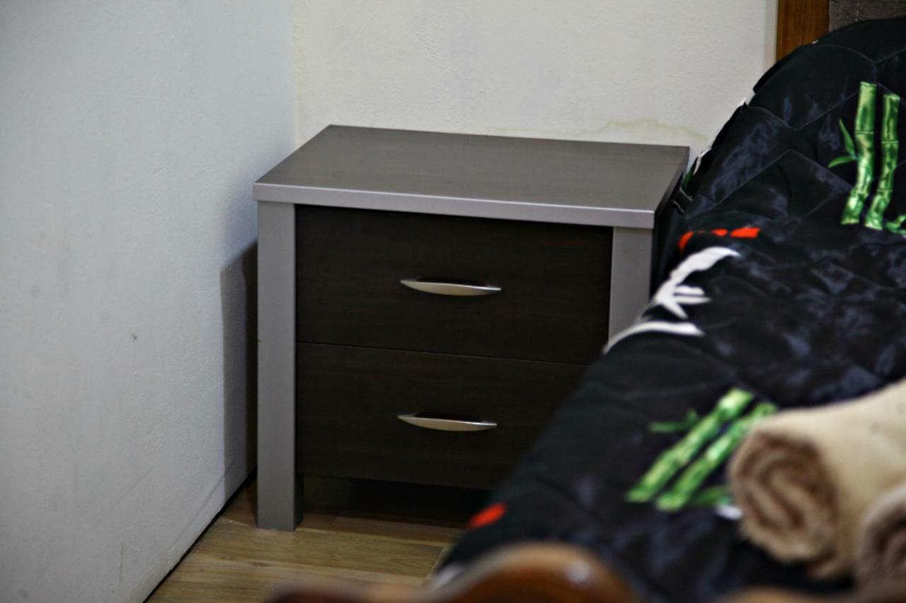 Guesthouse Different Tbilisi Bagian luar foto