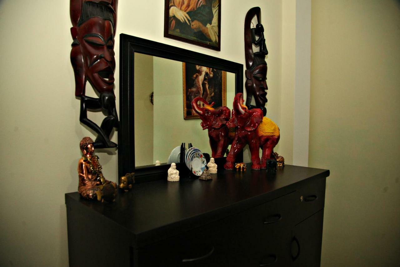 Guesthouse Different Tbilisi Bagian luar foto
